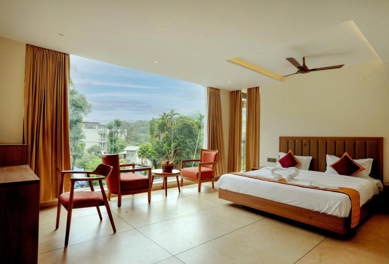 Bluemist Resorts Athirappilly Bagian luar foto