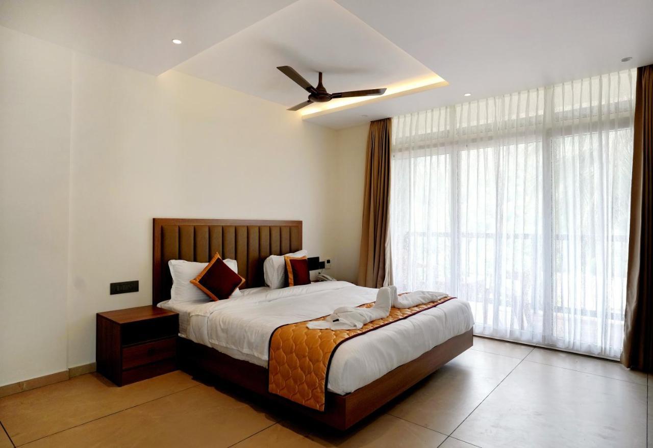Bluemist Resorts Athirappilly Bagian luar foto