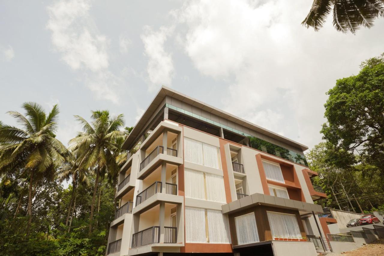 Bluemist Resorts Athirappilly Bagian luar foto