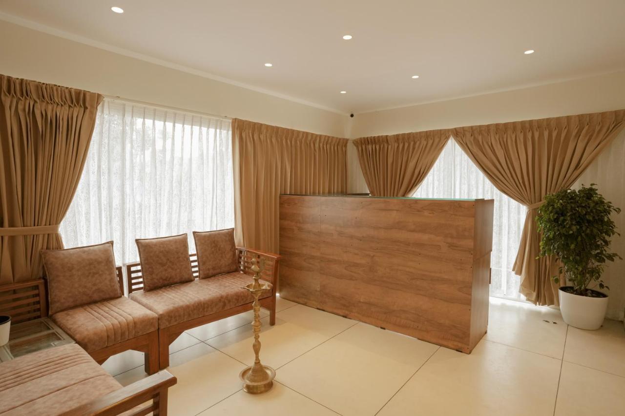 Bluemist Resorts Athirappilly Bagian luar foto